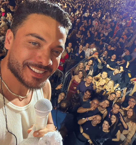 MP denuncia Safadão por símbolo de pré-candidato bolsonarista em show na PB