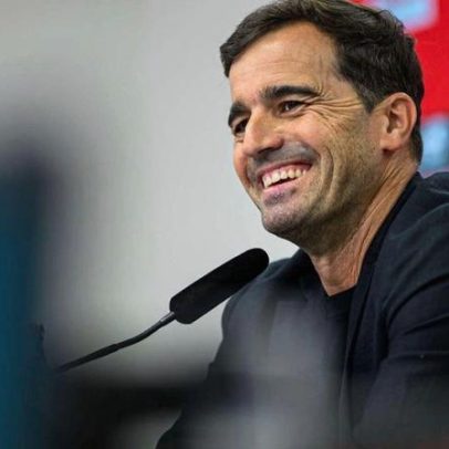Novo técnico do Bayer Leverkusen promete futebol ofensivo e orgulho à torcida