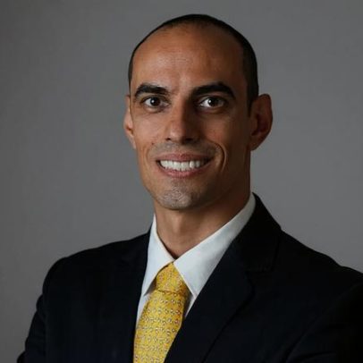 Único brasileiro na audiência sobre tarifaço defende PIX e debate técnico
