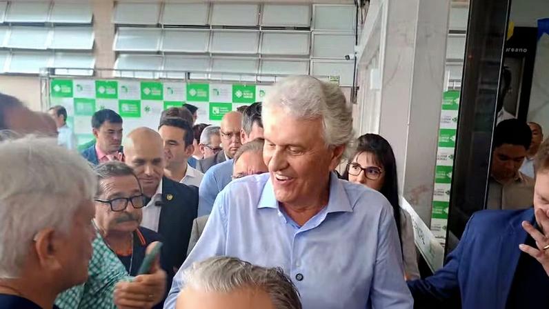 Vitória da direita na Colômbia é apontada como tendência; Caiado comenta PT