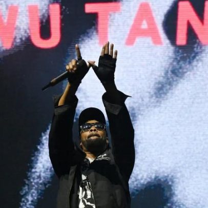 Wu-Tang Clan exibe devoção aos Knicks em intervalo das finais da NBA