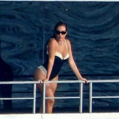 Georgina Rodríguez usa maiô em passeio de superiate ao lado de Cristiano Ronaldo
