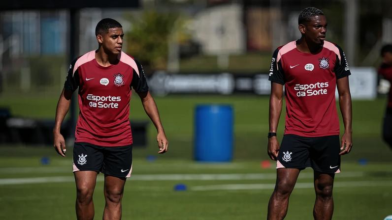 Gui Negão (na esquer da) e Dieguinho devem reforçar Corinthians em duelo contra o Palmeiras (Foto: Rodrigo Gazzanel/Agência Corinthians)