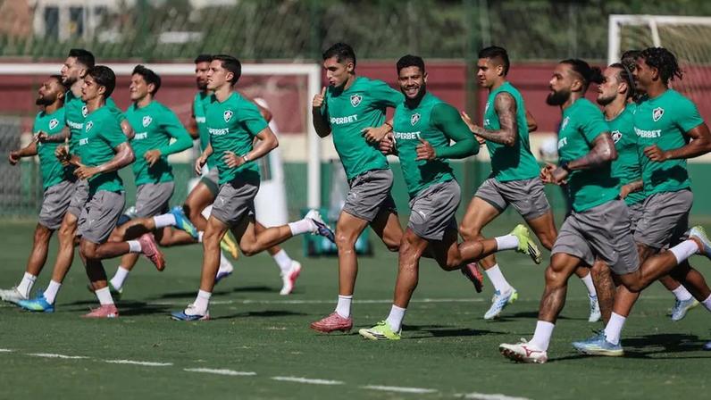 Jogadores do Fluminense em treino no CT Carlos Castilho (Foto: Lucas Merçon/ Fluminense FC)