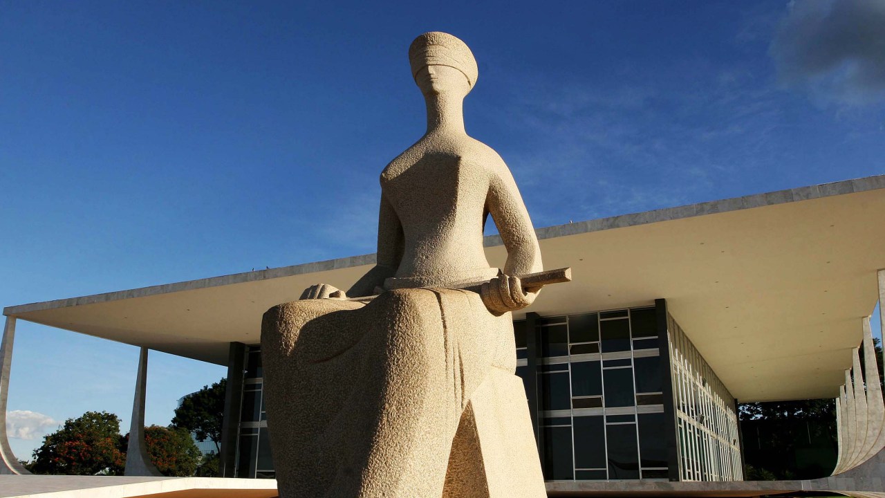 Fachada do Supremo: Justiça vai decidir o final da novela do IOF (Foto: Cristiano Mariz/VEJA)