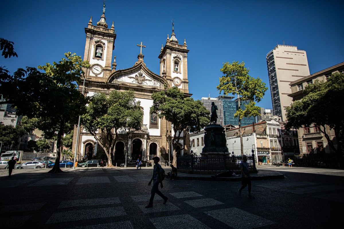 Prefeitura do Rio inicia desapropriações para revitalização do Centro da cidade Largo de São Francisco de Paula, local terá imóveis desapropriados (Foto: Hermes de Paula)