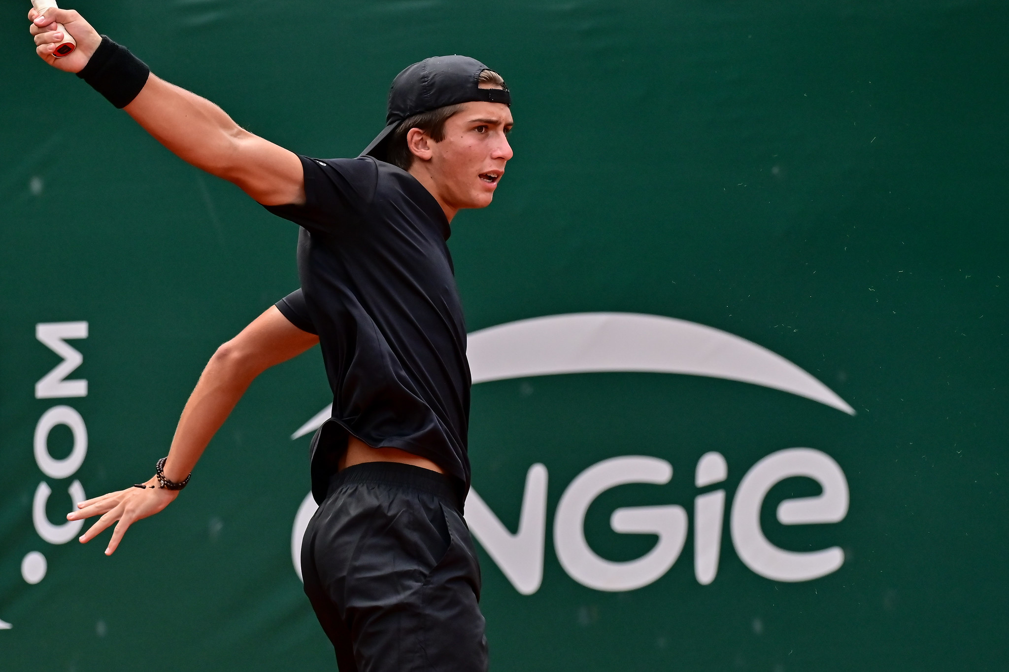 Storck avança para a final em Londrina e cinco juvenis disputam ITFs Storck avança para a final em Londrina e cinco juvenis disputam ITFs