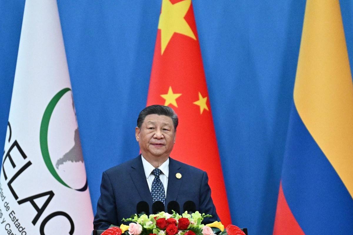 Xi Jinping, presidente chinês, discursa na abertura do Fórum China-Celac, em Pequim (Foto: Pedro PARDO / AFP)