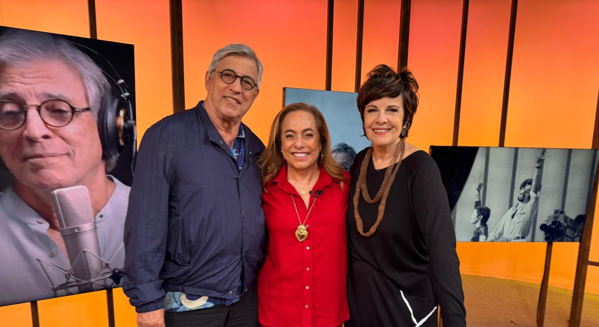 'Sem censura' celebra 80 anos de Ivan Lins com edição especial e emocionante Ivan Lins, Cissa Guimarães e Leila Pinheiro (Foto: Rodrigo Peixoto / TV Brasil)