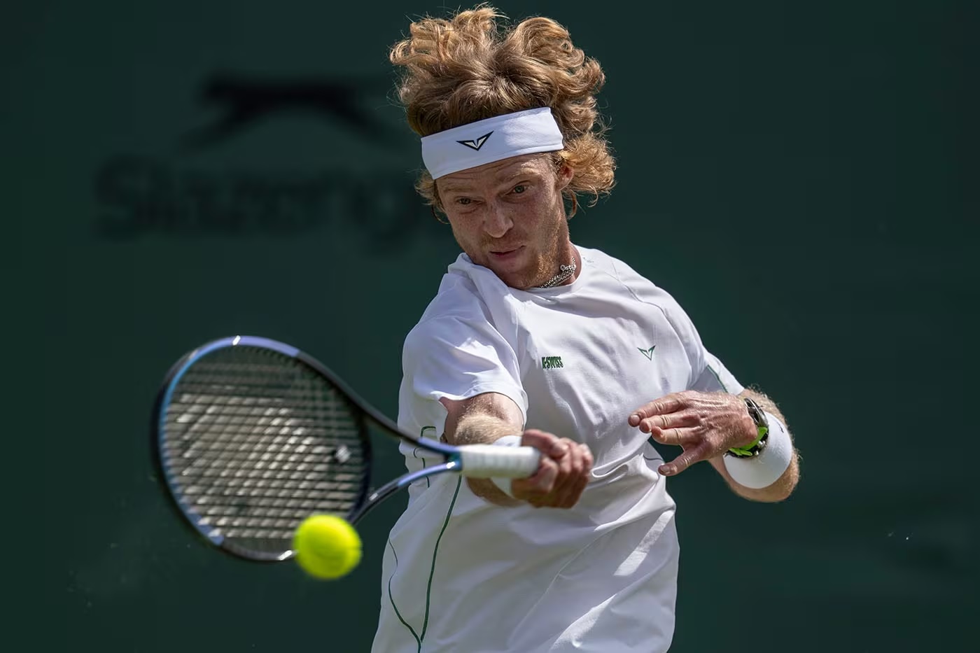 Rublev celebra confiança antes de desafio contra Alcaraz nas semifinais