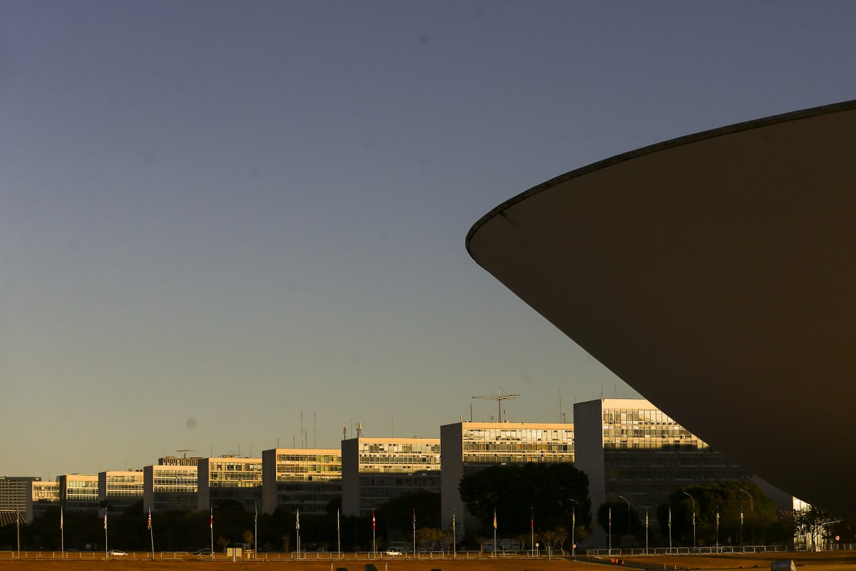 Governo libera despesas após garantir receita, mas futuro é incerto Esplanada dos Ministérios, em Brasília — Foto: Marcelo Camargo / Agência Brasil