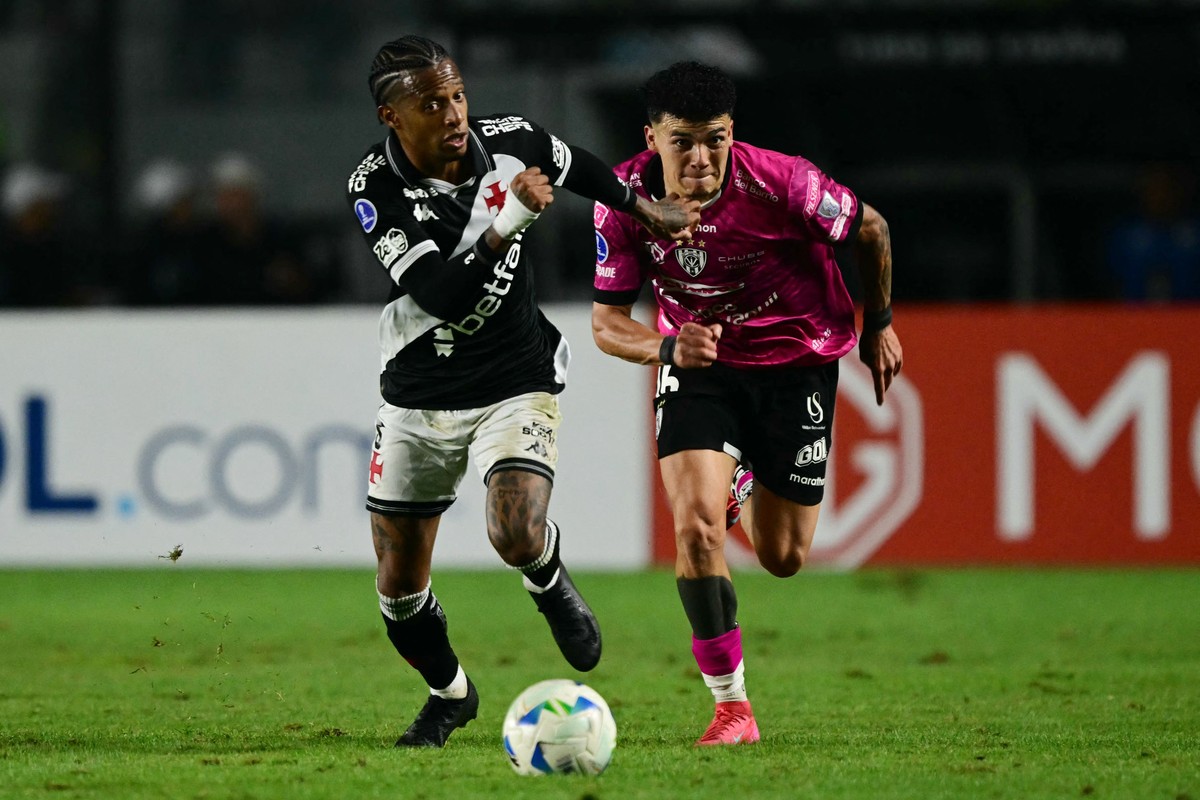 Vasco é eliminado da Sul-Americana após derrota para del Valle com torcida hostil Vasco está eliminado da Sul-Americana (Foto: Pablo PORCIUNCULA / AFP)