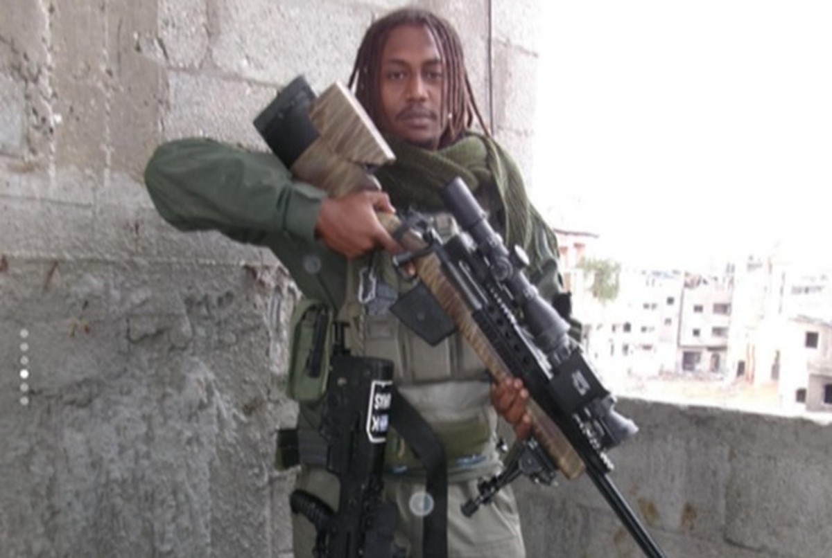 Fundação denuncia sniper israelense por crimes de guerra em Gaza durante evento em Lisboa Dani Adonya Adega em Gaza (Foto: Reprodução)