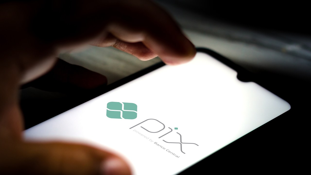 Bolsa e ações de grandes bancos caem após investigação sobre o Pix Uso do Pix (Foto: Rafael Henrique/SOPA Images/LightRocket/Getty Images)
