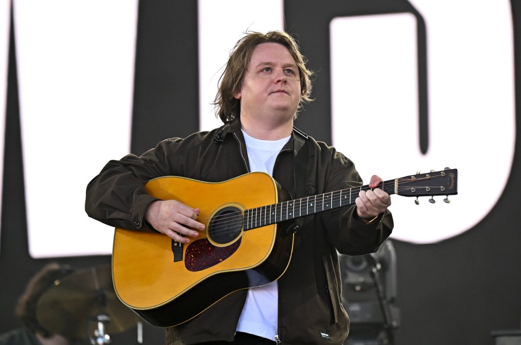 Lewis Capaldi anuncia turnê em arenas na Austrália e Nova Zelândia em 2025 Lewis Capaldi anuncia turnê em arenas na Austrália e Nova Zelândia em 2025