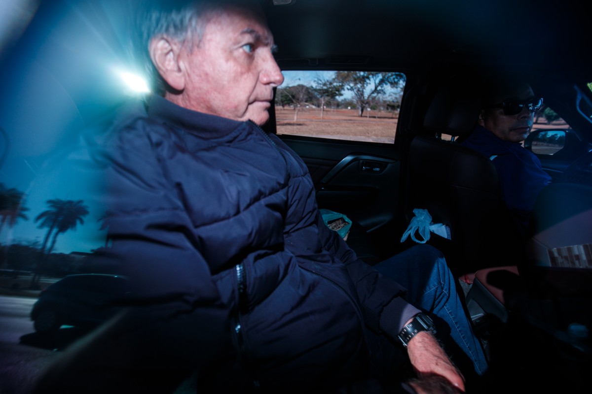 Bolsonaro omite declaração de dólares apreendidos pela PF ao TSE em 2022 O ex-presidente Jair Bolsonaro (PL) é alvo hoje de uma operação da Polícia Federal (Foto: Brenno Carvalho)
