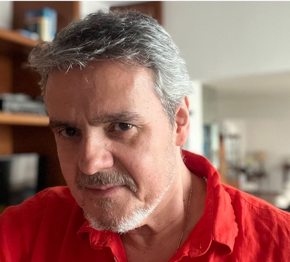Cassio Gabus Mendes dirige série policial com Klara Castanho no papel principal Cassio Gabus Mendes (Foto: Reprodução/Instagram)