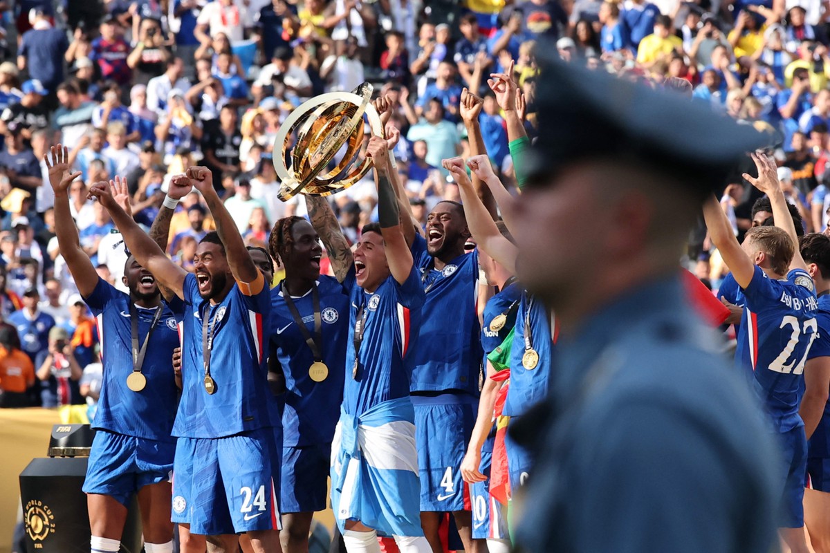 Chelsea negocia onze jogadores três dias após conquistar o Mundial Chelsea foi campeão do Mundial no último domingo (Foto: Alex Grimm/Getty Images/AFP)