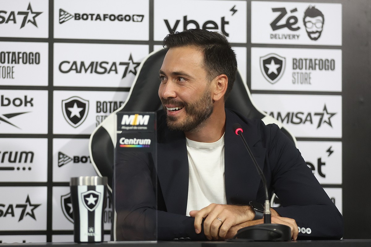 Davide Ancelotti chamou a atenção pelo seu português fluente (Foto: Vítor Silva/Botafogo)