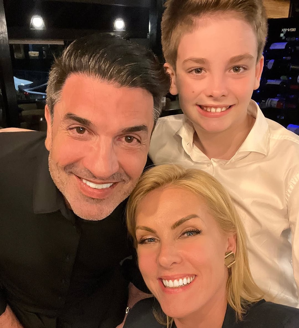 Ana Hickmann se emociona ao falar sobre a luta de Edu Guedes contra o câncer Segundo Ana, a confirmação da doença fez com que ela se afastasse das redes e suspendesse a gravação de vídeos para o canal. (Foto: Reprodução/Instagram)