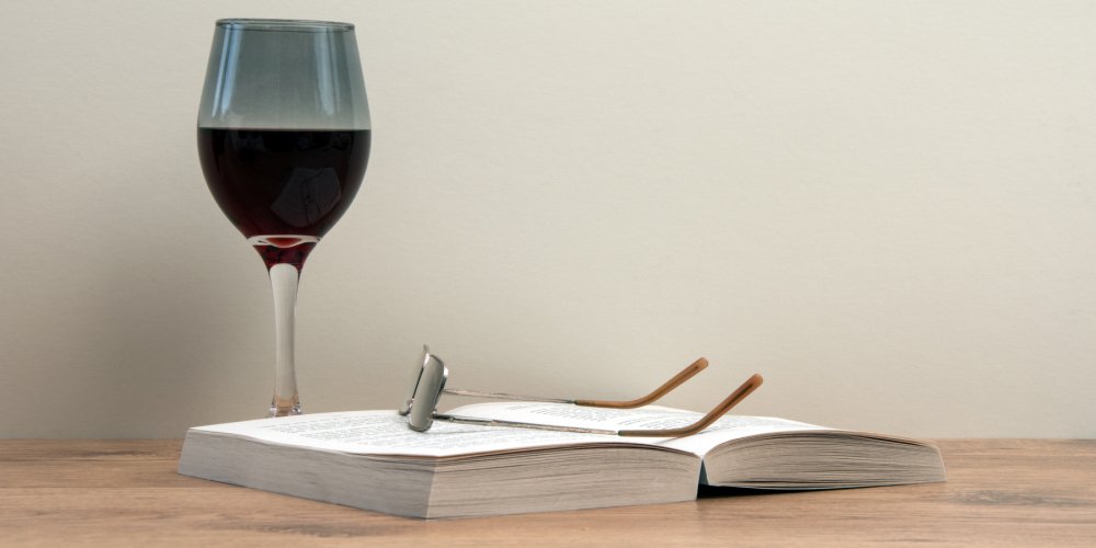 Descubra livros sobre vinho para aproveitar nas suas férias Descubra livros sobre vinho para aproveitar nas suas férias
