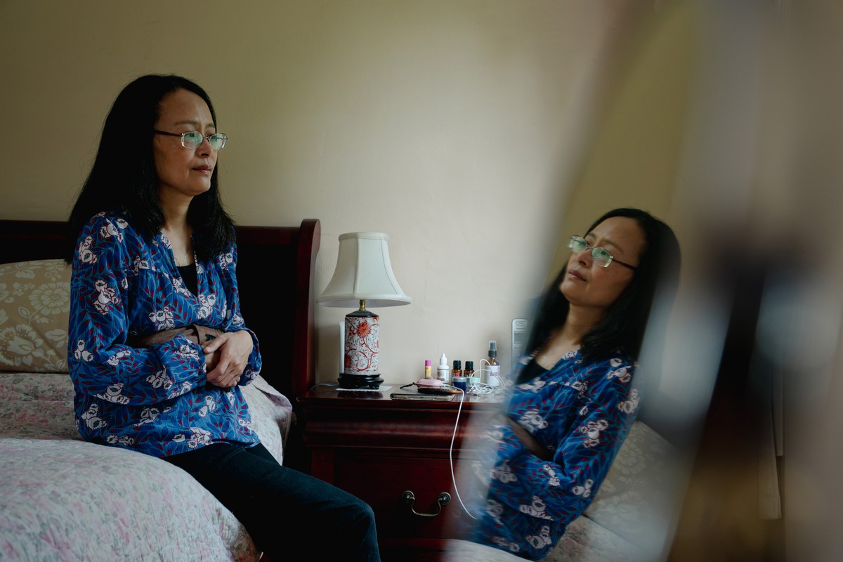 Câncer de pulmão atinge cada vez mais não fumantes, especialmente mulheres Annie Chen é um dos cerca de 10% a 25% dos casos de câncer de pulmão que atualmente ocorrem em pessoas que nunca fumaram. (Foto: Shuran Huang/The New York Times)