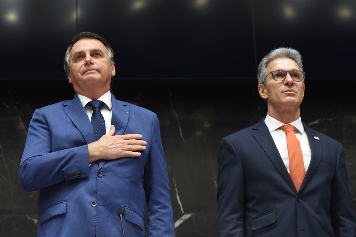 Bolsonaro e Zema durante a solenidade — Foto: Elizabete Guimarães/Divulgação/ALMG