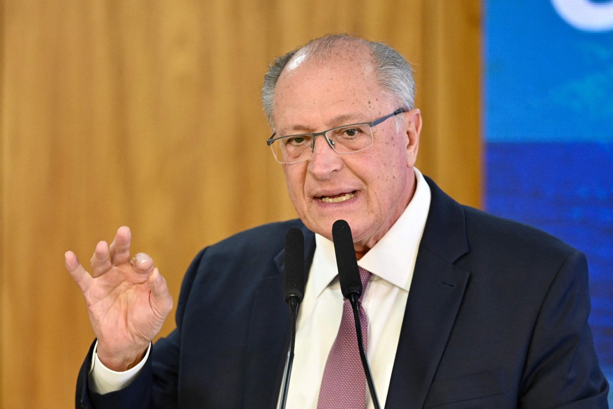 Brasil consulta OMC sobre tarifas de Trump, afirma Alckmin após aprovação da Camex Vice-presidente Geraldo Alckmin (Foto: Evaristo Sa/AFP)