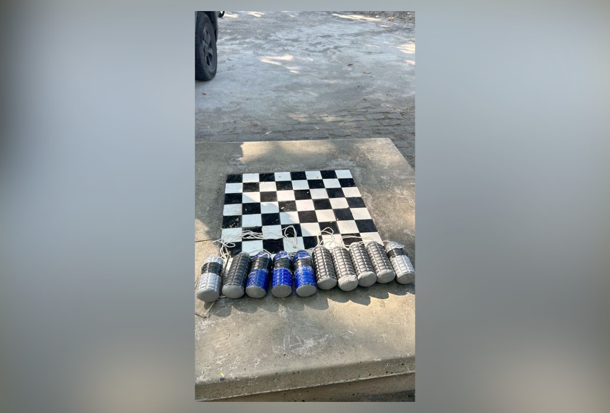 PM encerra operação em Madureira com dois mortos e cinco detidos durante protesto Granadas artesanais apreendidas pela PM no Complexo da Serrinha (Foto: Polícia Militar/Divulgação)