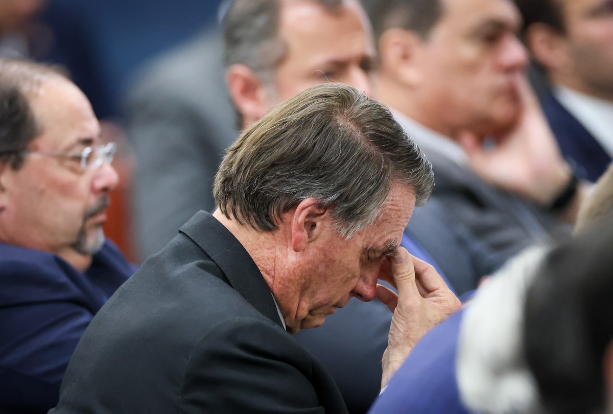 Trump tenta influenciar, mas Bolsonaro permanece firme em seu caminho judicial Jair Bolsonaro em sessão de interrogatórios na Primeira Turma do STF (Foto: Gustavo Moreno / STF)