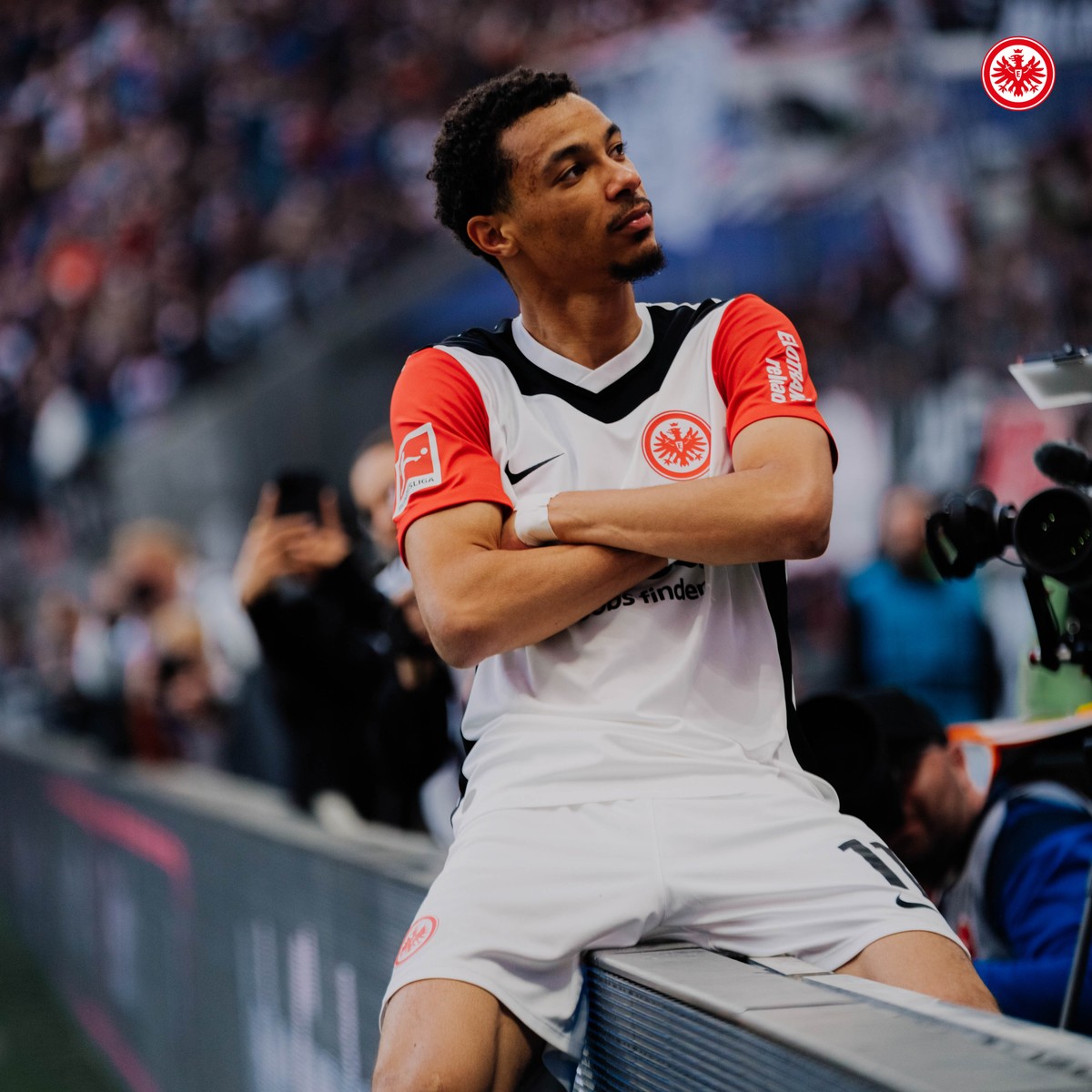 Liverpool fecha acordo de R$ 590 milhões para contratar Hugo Ekitike do Eintracht Frankfurt Hugo Ekitike é o novo reforço do Liverpool (Foto: Divulgação/Eintracht Frankfurt)