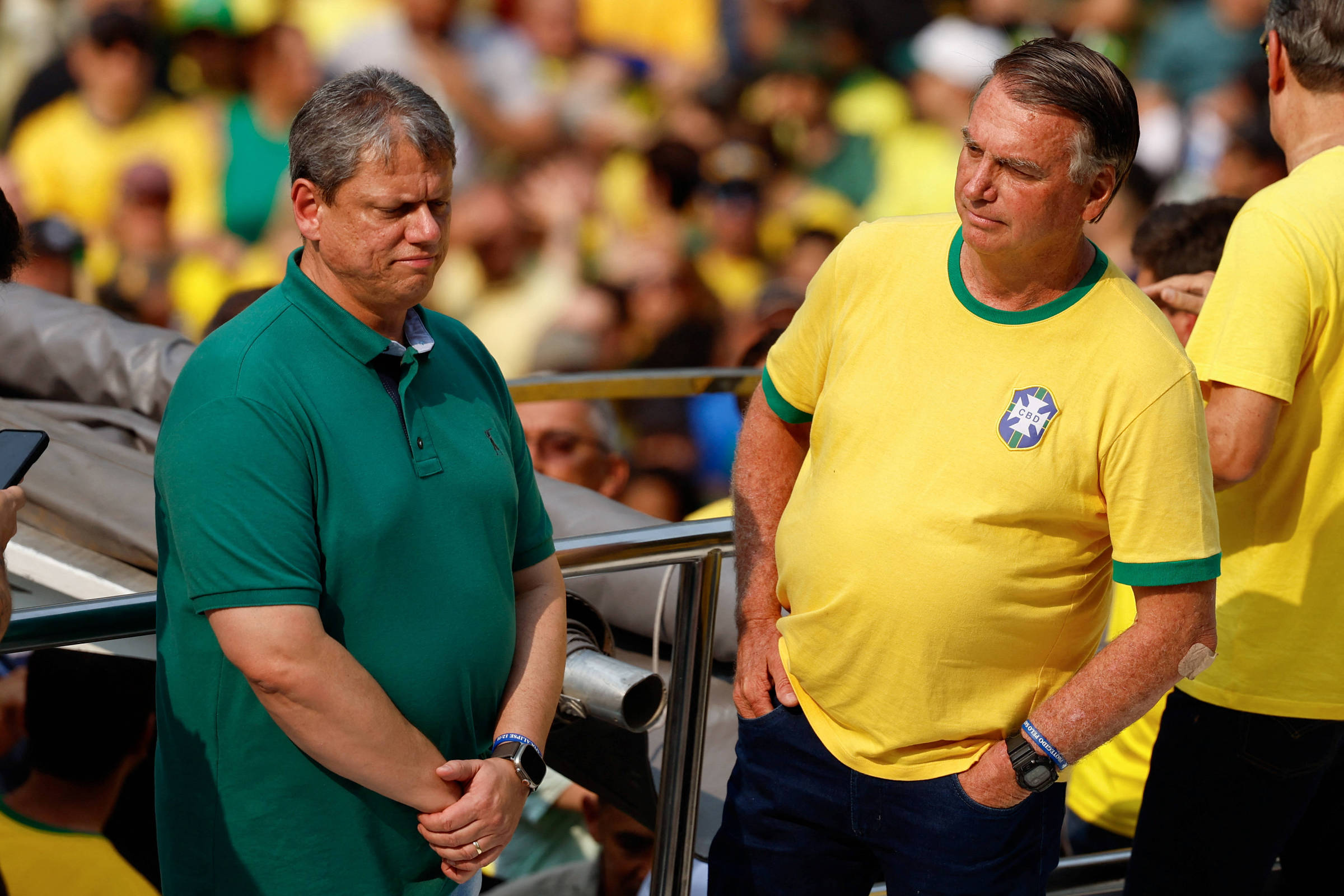Governador Tarcísio de Freitas e o ex-presidente Jair Bolsonaro em ato na avenida Paulista, em SP (Foto: Carla Carniel - 7.set.24/Reuters)